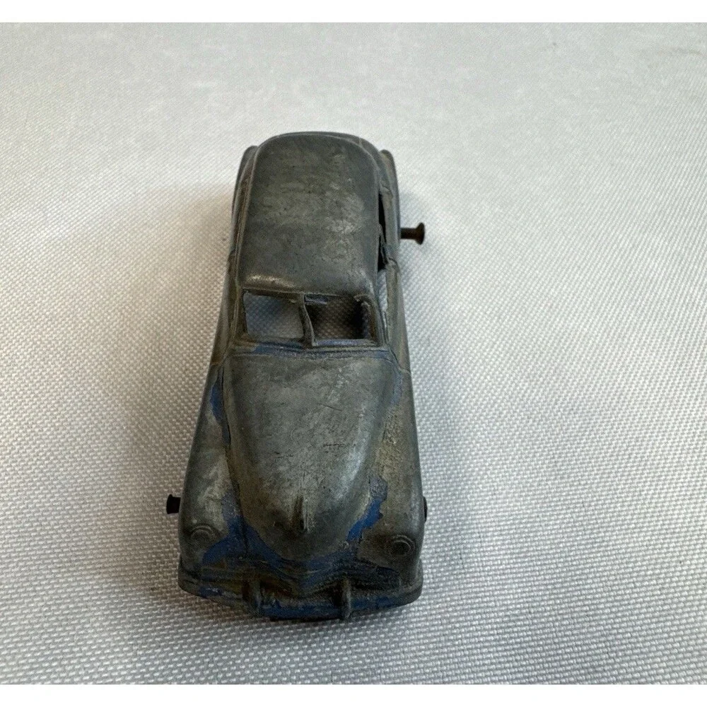 Vintage 1940s 1950s Tootsietoy 4 Door Sedan Blue Diecast Car 3